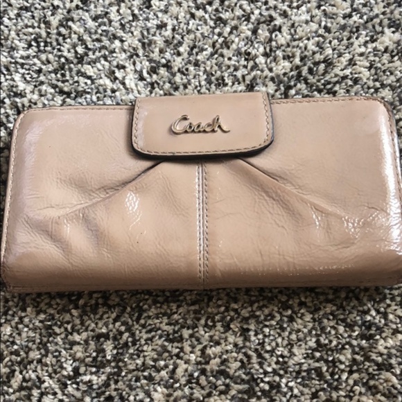 Coach Handbags - Coach Wallet